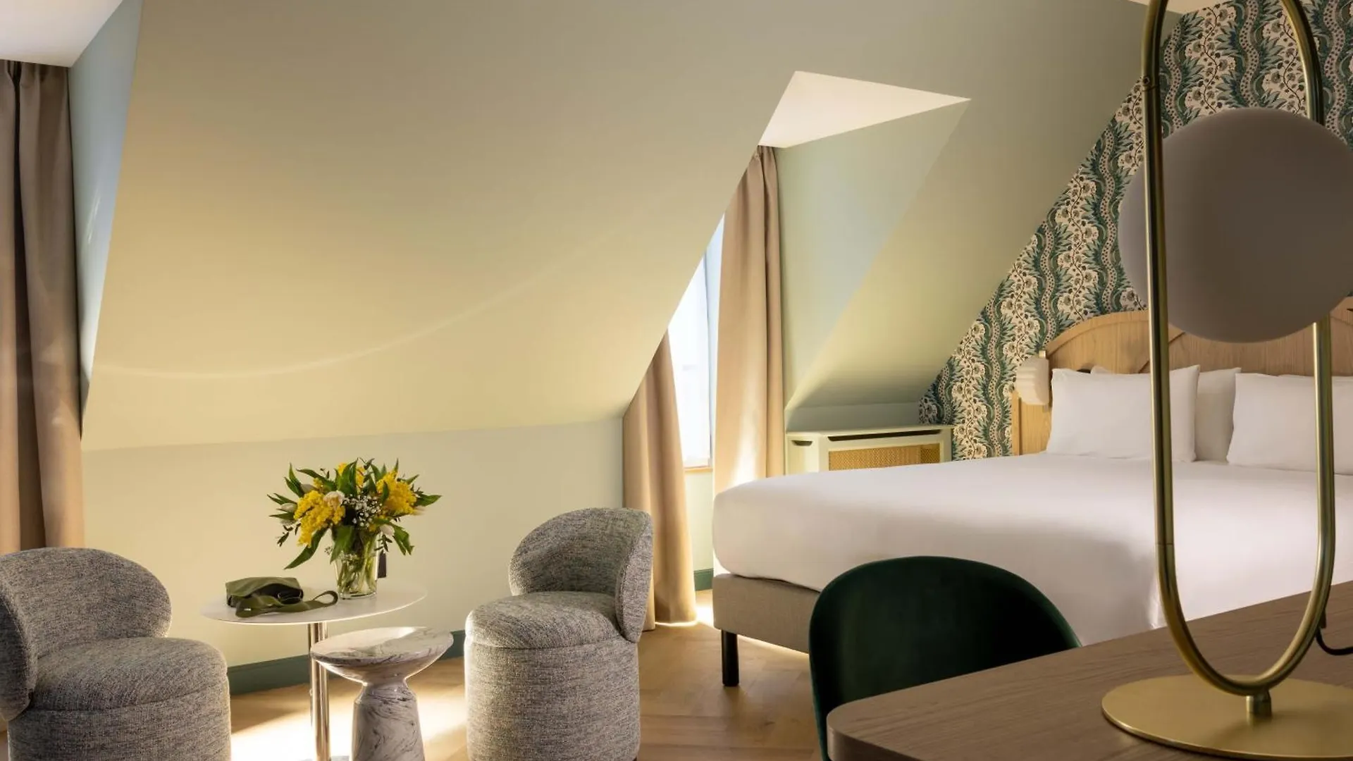 13 Hôtels Romantiques dans le 16e arr. de Paris à Réserver